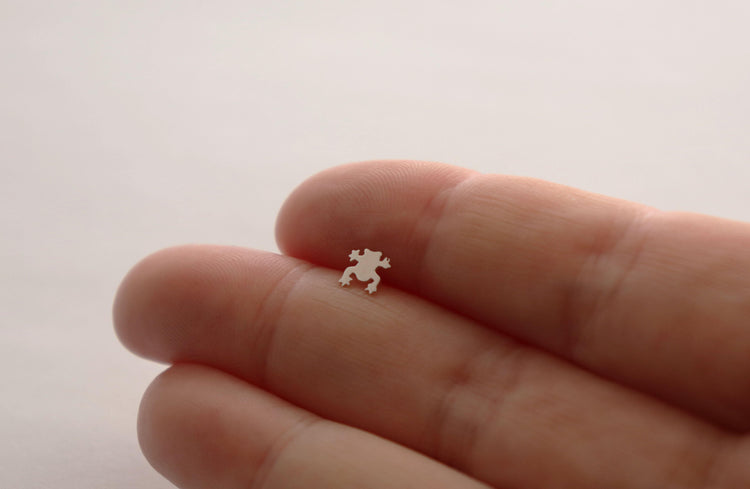 Tree Frog Tragus Stud - Sweet November Jewelry