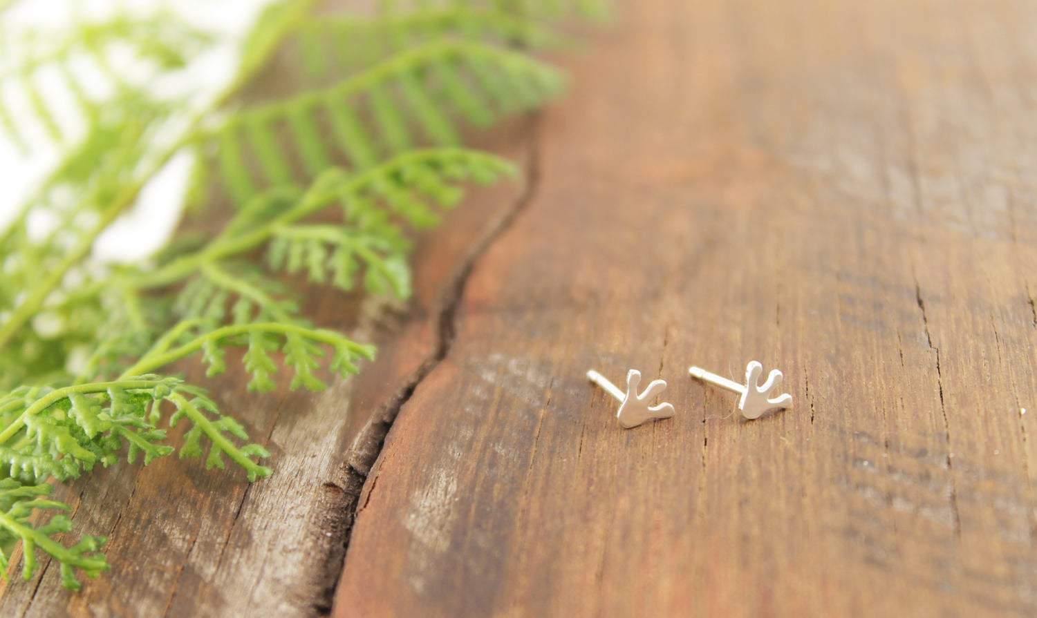 Frog Feet Earrings - Sweet November Jewelry